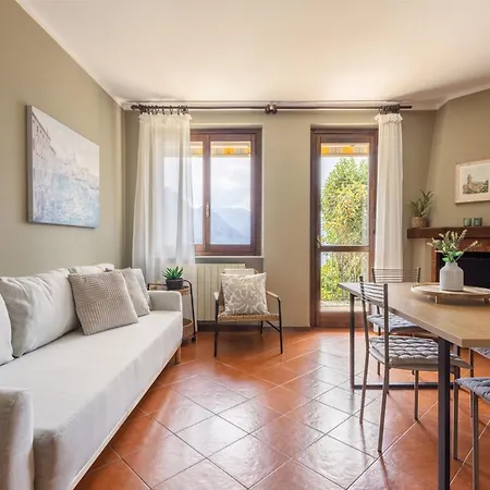 Iseolakerental - Riva House * Riva di Solto